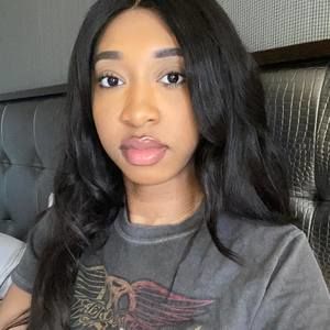 Meet your Posher, Deanna